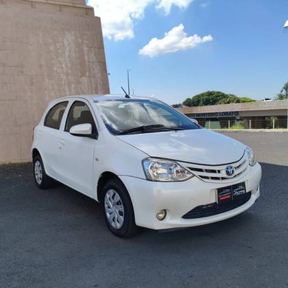 TOYOTA ETIOS 1.3 X 16V FLEX 4P MANUAL TOYOTA ETIOS 1.3 X 16V FLEX 4P MANUAL